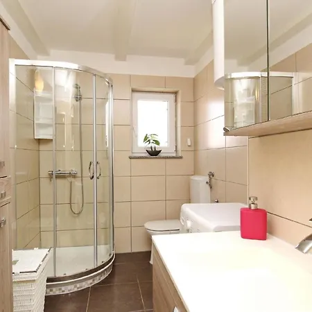 Apartment In Mit Eigenem Balkon - B44470 Baska (Krk)
